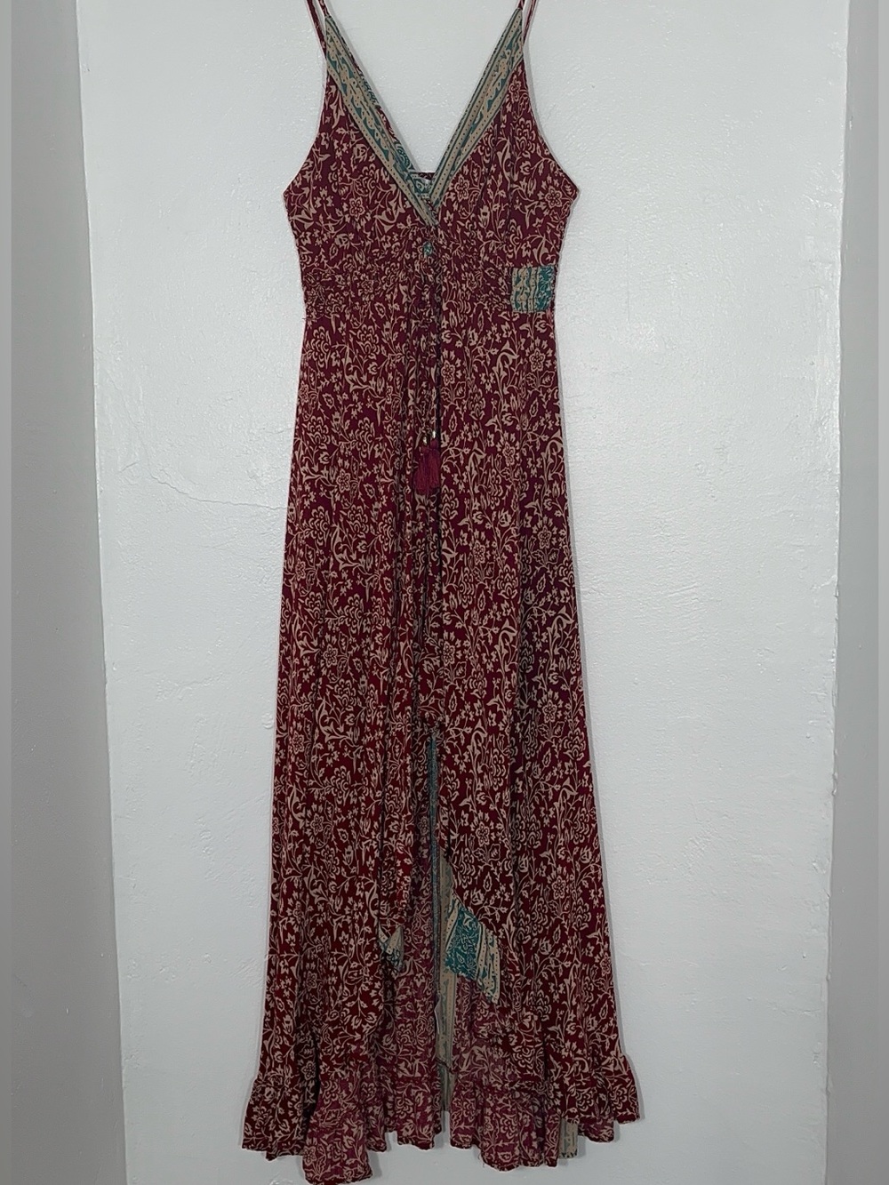 Sleeveless Burgundy Floral Maxi Dress with V-Neck